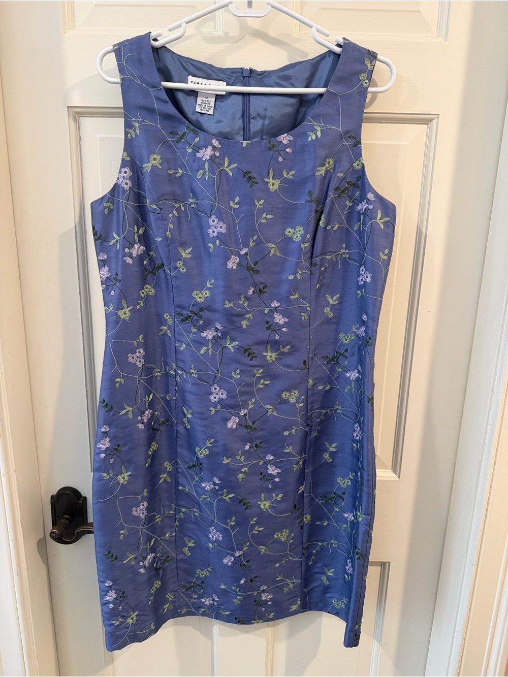 Sleeveless Lavender Floral Midi Dress by